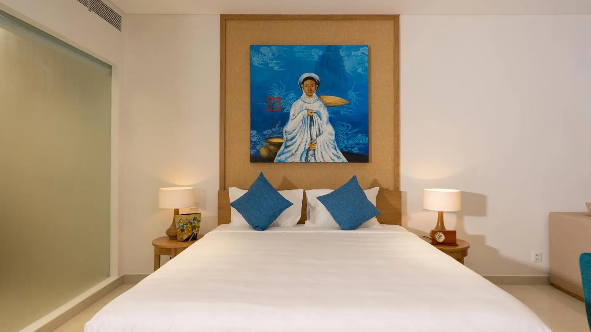 Diamond Beach Villa Da Nang