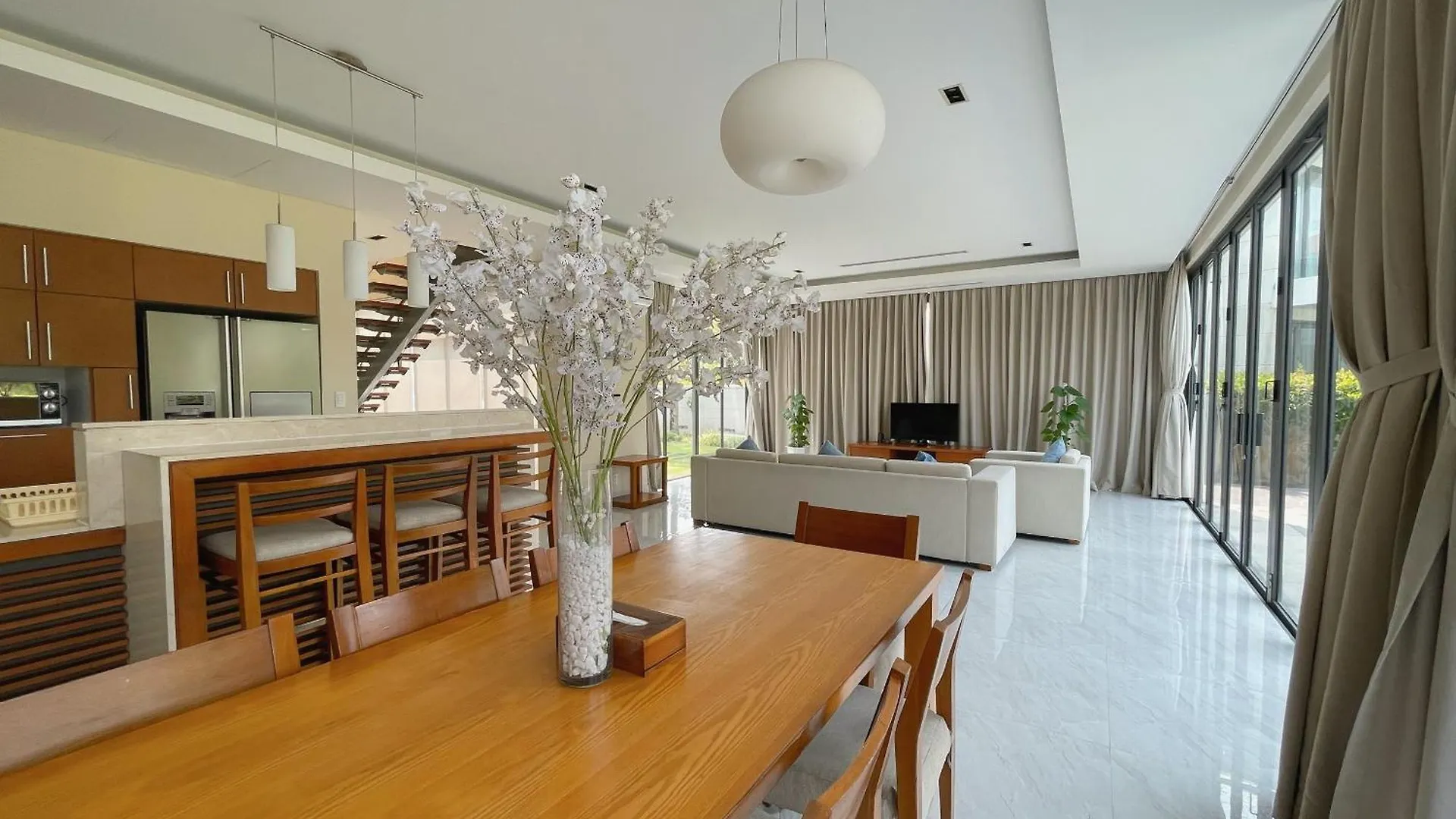 ***** Station touristique Diamond Beach Villa Đà Nẵng Vietnam
