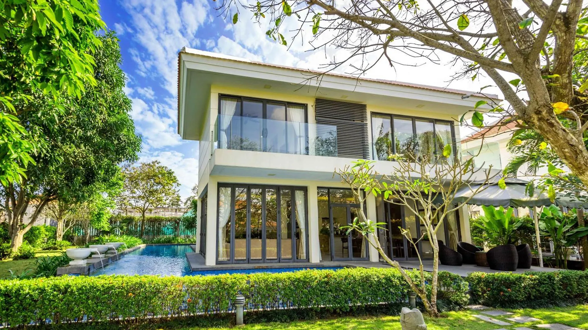 Diamond Beach Villa Đà Nẵng Station touristique